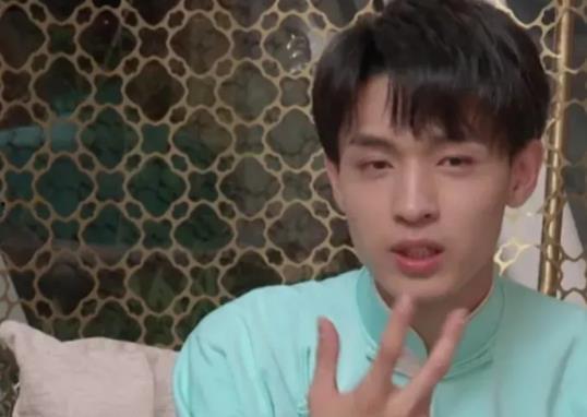 谁爆料的秦霄贤视频,背后真相引发热议 第2张 谁爆料的秦霄贤视频,背后真相引发热议 第2张